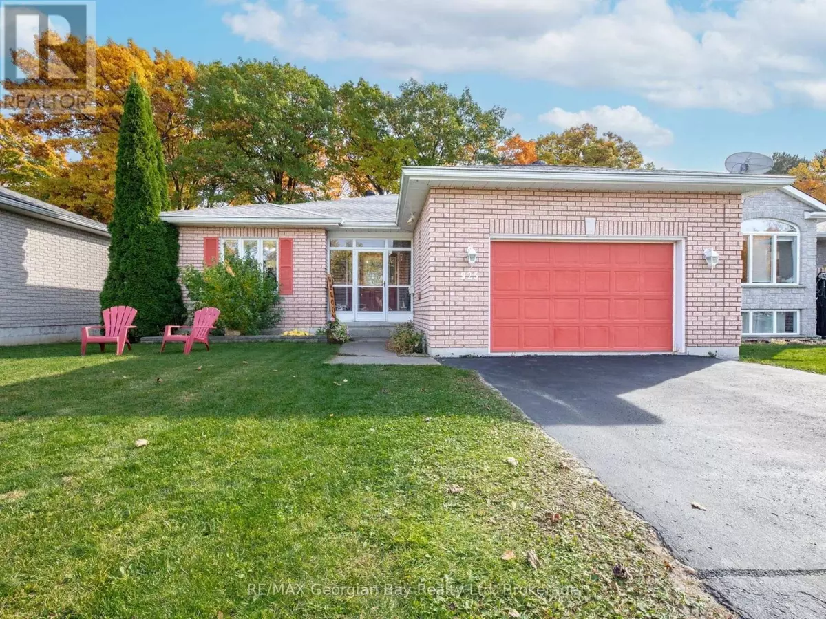 Midland, ON L4R4W2,925 DOMINION AVENUE
