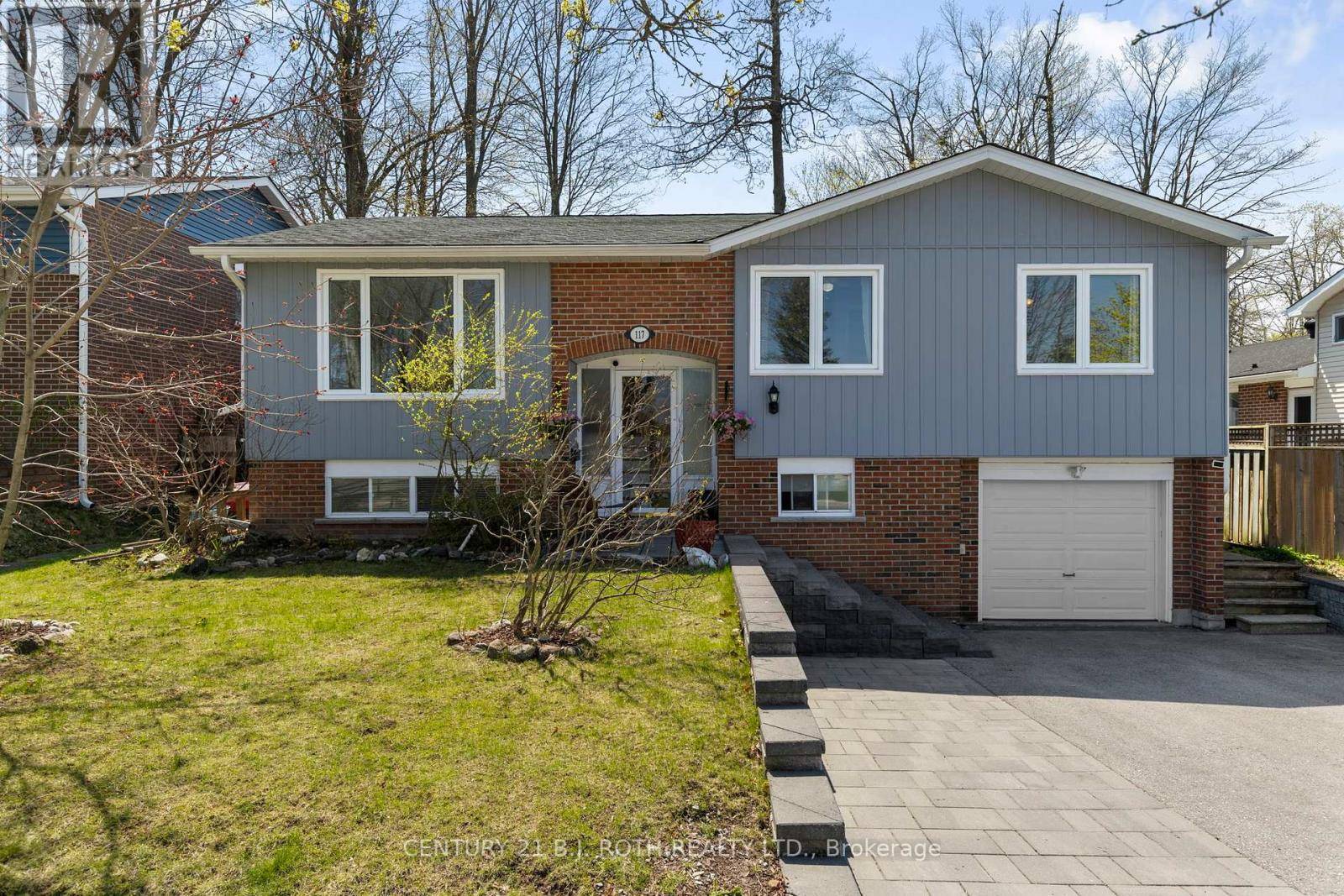 117 SPRINGDALE DRIVE, Barrie (cundles East), ON L4M4Y1