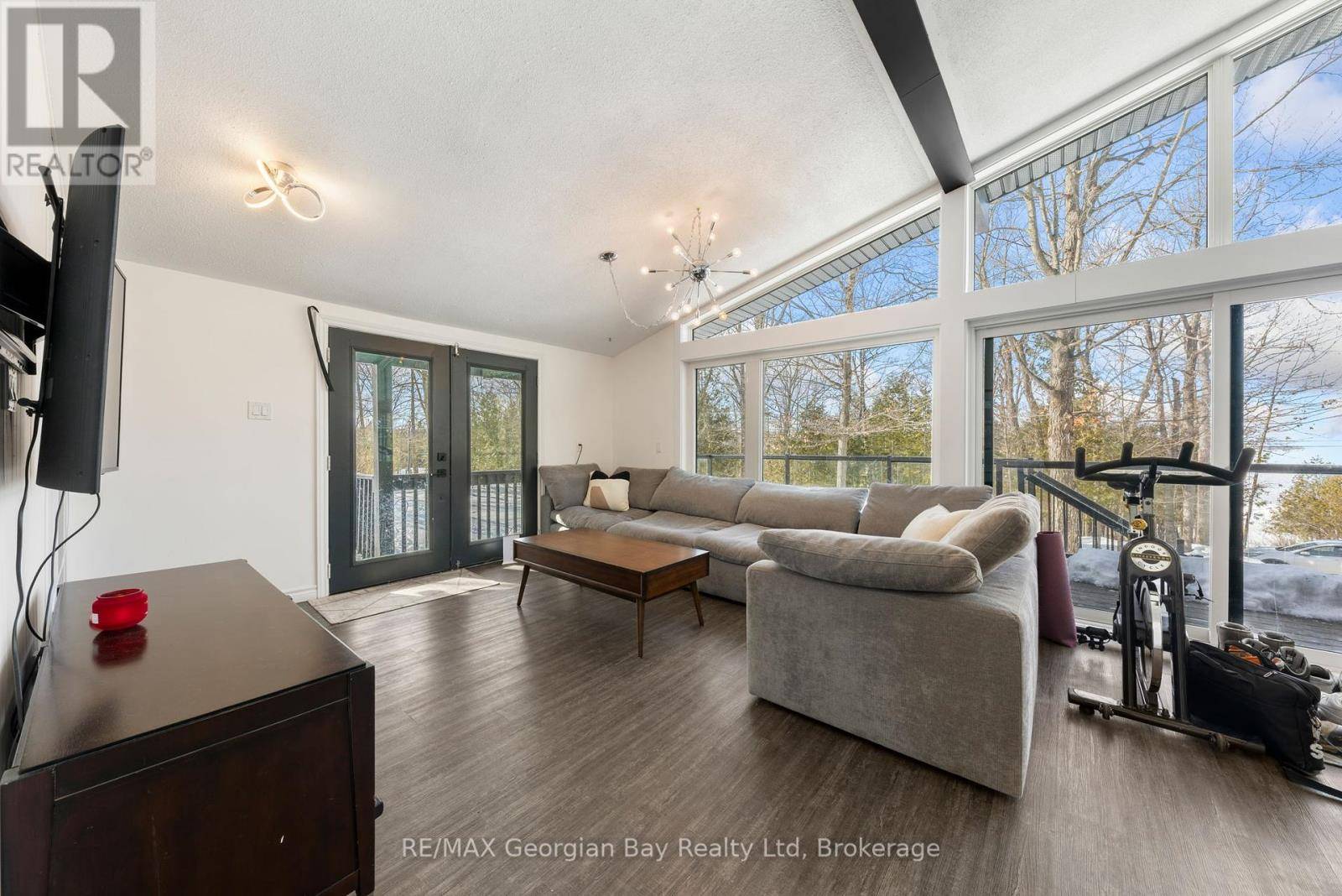 Severn (coldwater), ON L0K1E0,1745 TWIN OAKS CRESCENT