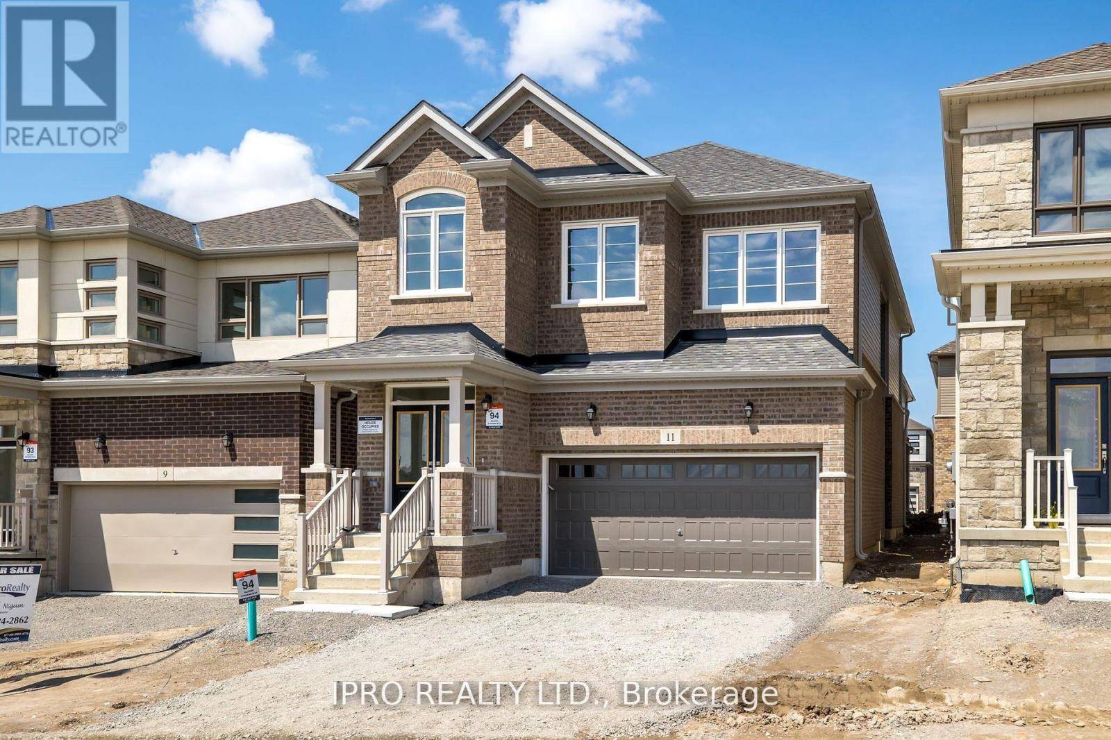11 PHOENIX BOULEVARD, Barrie, ON L9S2Z4