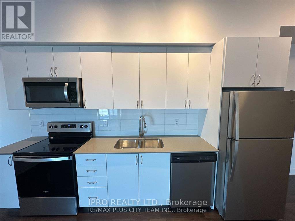 Barrie (little Lake), ON L4M7B9,56 Lakeside TER #208