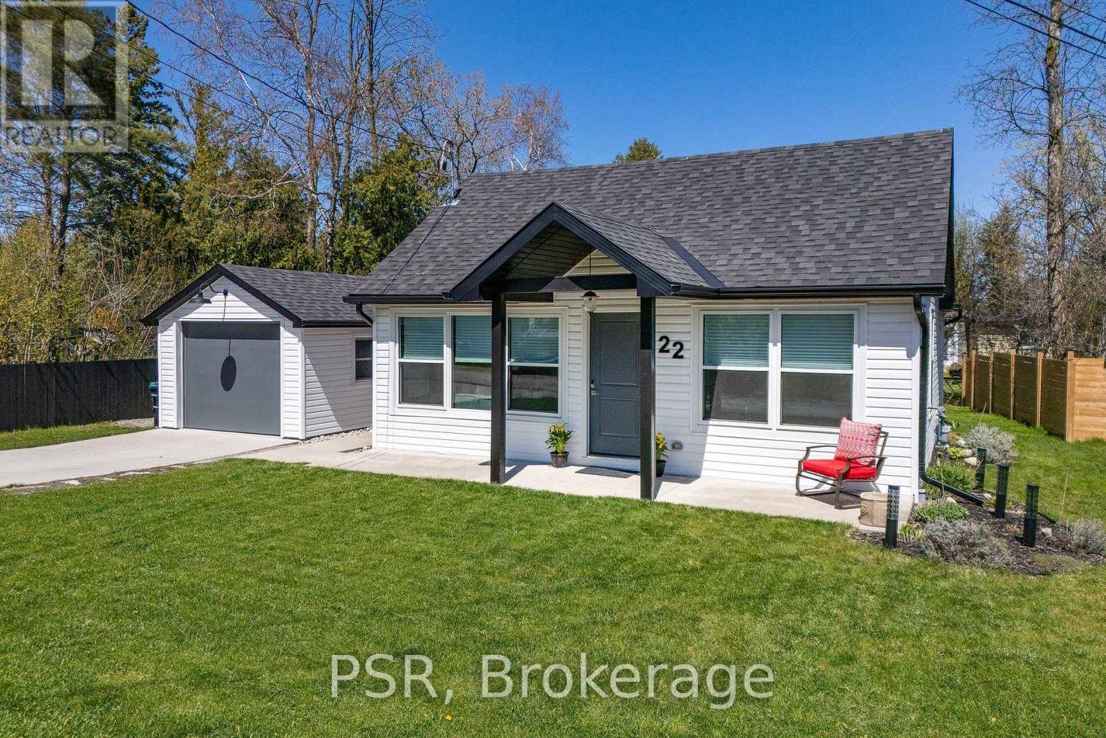 Collingwood, ON L9Y0X2,22 JANE STREET