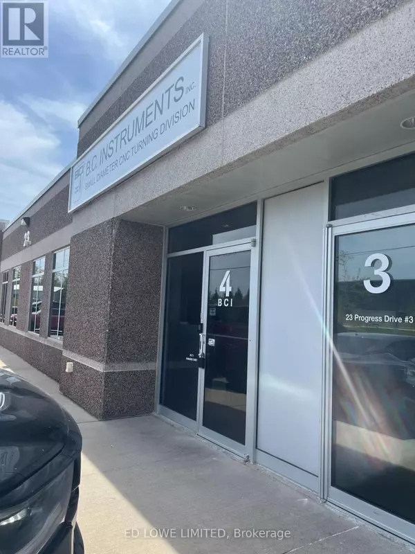Orillia, ON L3V0T1,23 PROGRESS DR #4