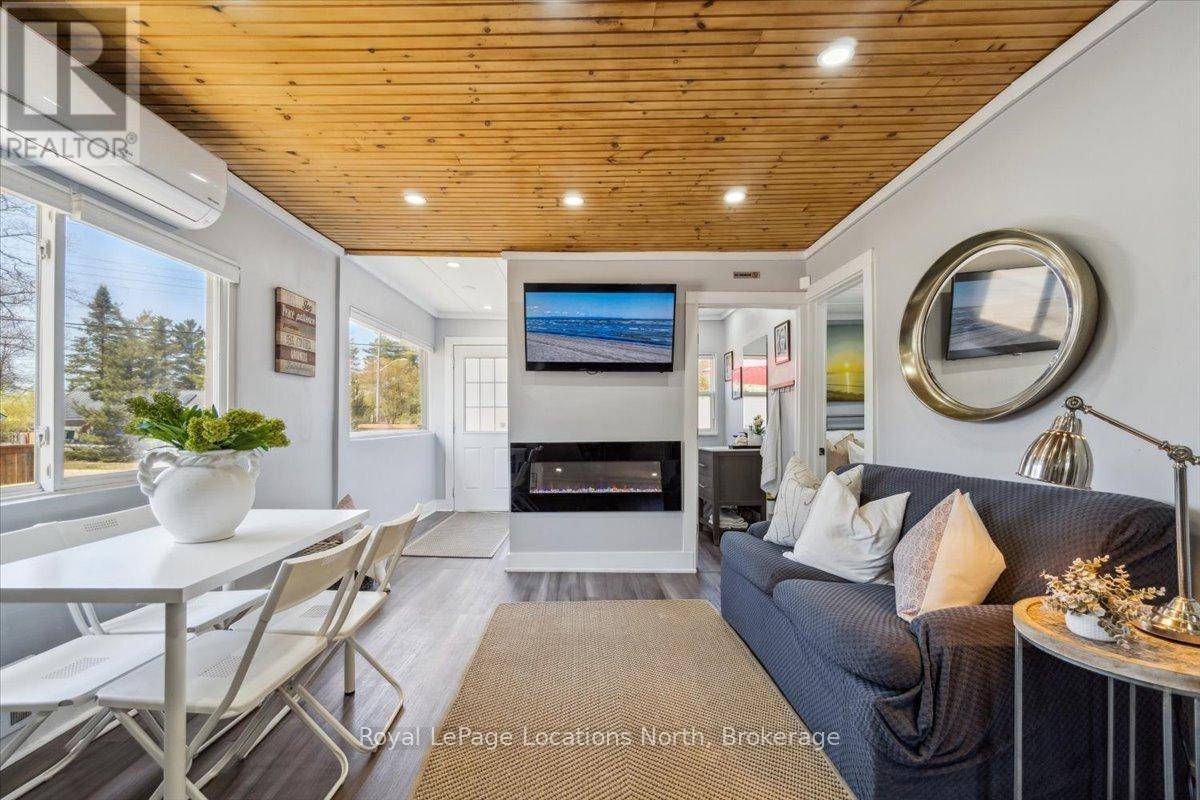 Wasaga Beach, ON L9Z2J8,419 MOSLEY STREET