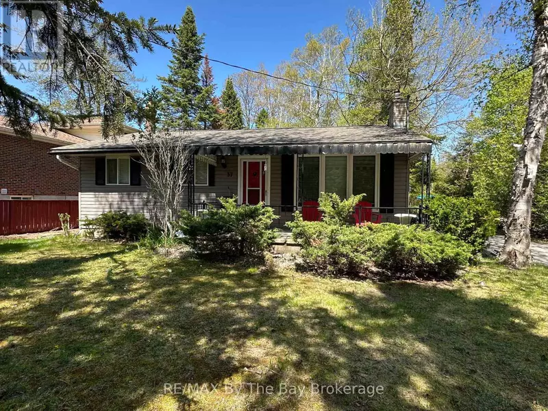 37 37TH STREET N, Wasaga Beach, ON L9Z2B6