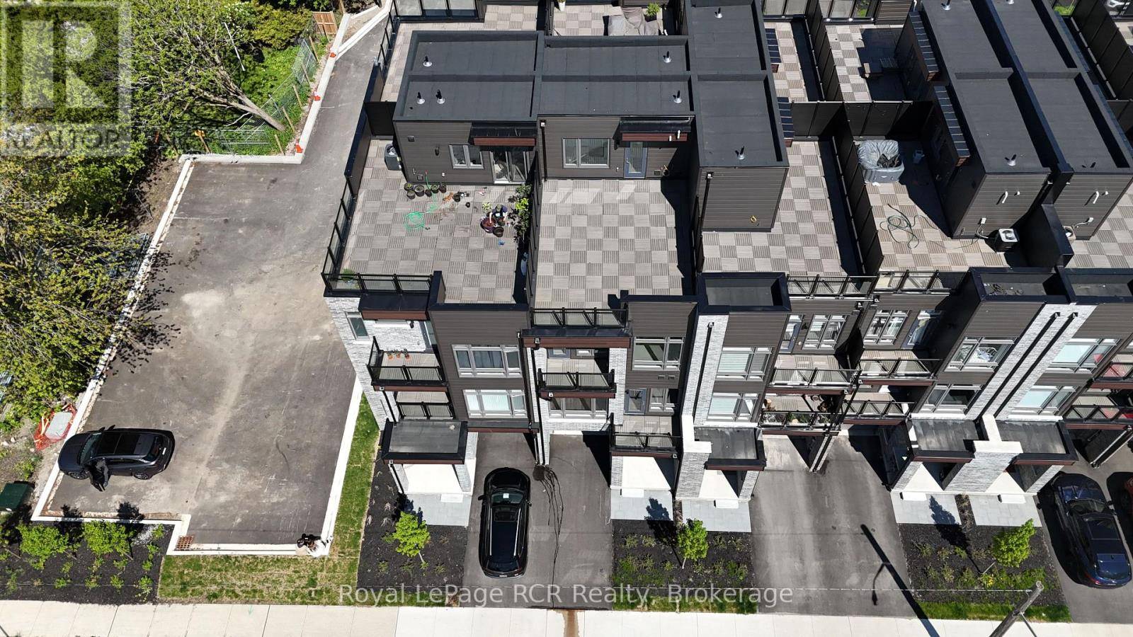 Orillia, ON L3V8P7,134 ELGIN STREET