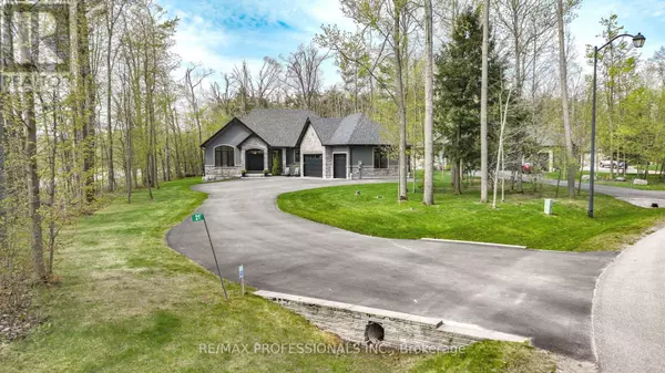 Springwater (snow Valley), ON L9X0H1,21 BOOTHBY CRESCENT