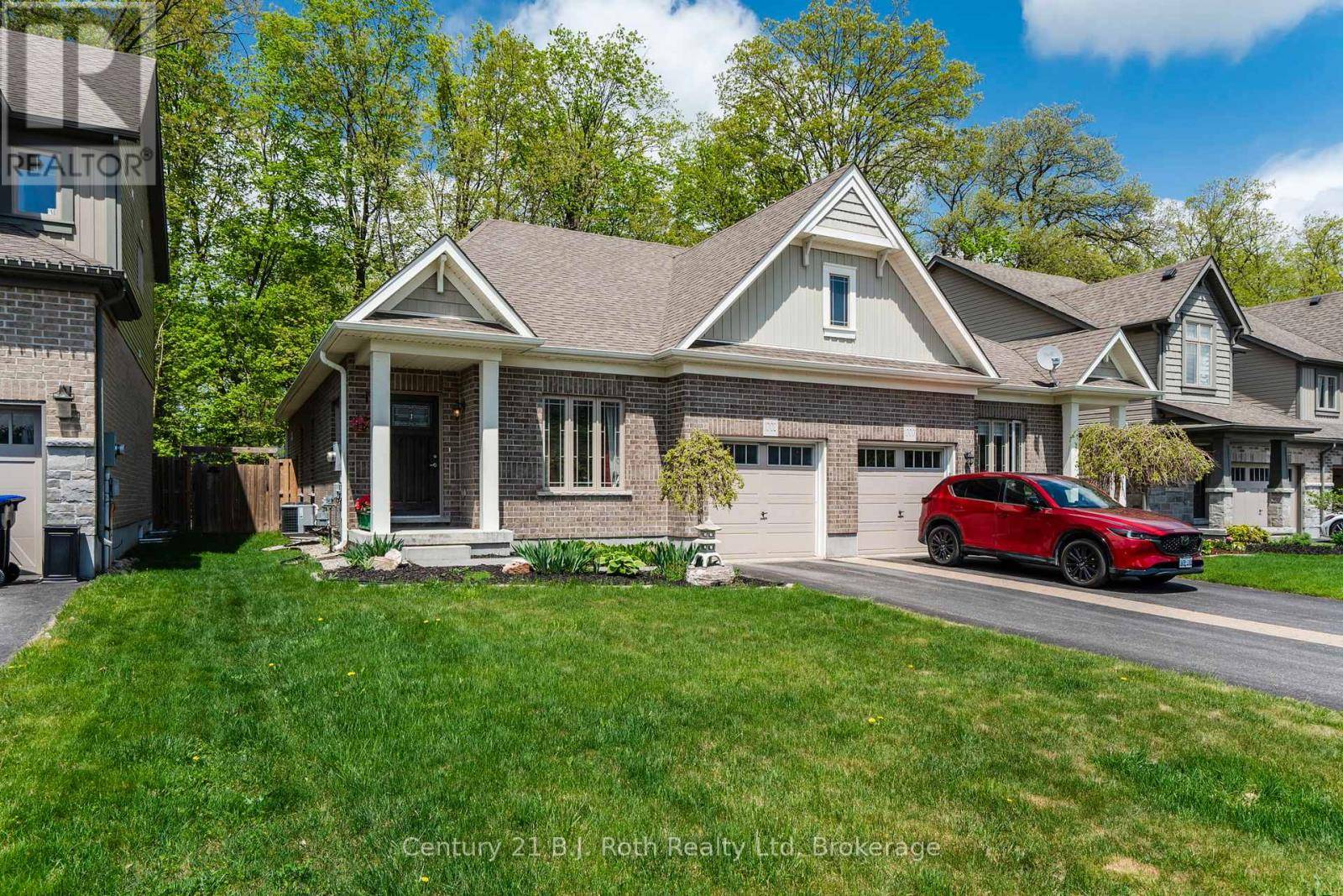 Midland, ON L4R0E4,1002 COOK DRIVE
