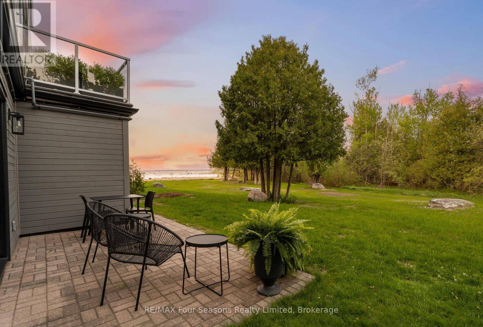 Collingwood, ON L9Y5B7,44 Trott BLVD #7