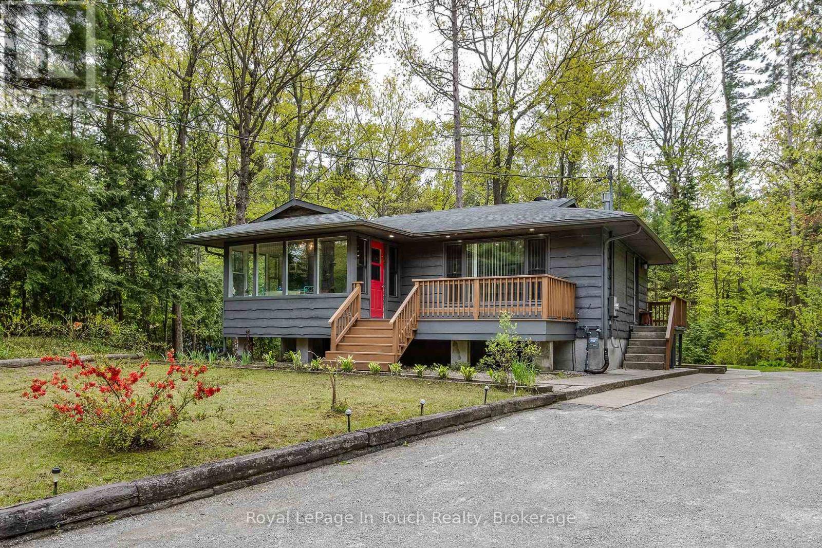 18 FERNANNE DRIVE, Tiny, ON L0L2J0
