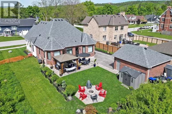 Clearview (creemore), ON L0M1G0,157 MARY STREET