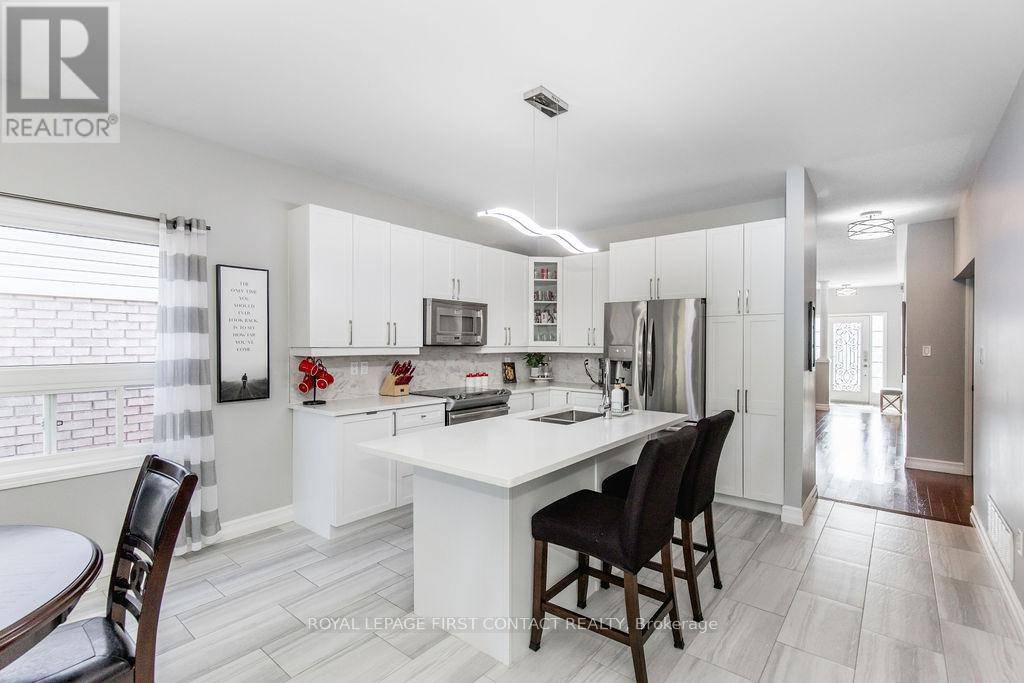 Barrie (innis-shore), ON L4M0A5,60 WESTMINSTER CIRCLE