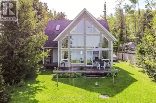 10 BUTTERCUP LANE, Springwater, ON L0L1P0