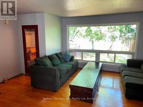 Severn (coldwater), ON L0K1E0,1 GRAY STREET