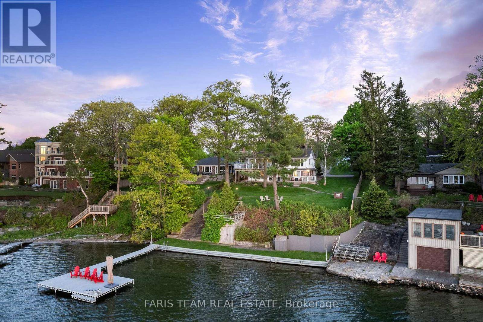 10 WHITE OAKS ROAD, Barrie (south Shore), ON L4N4C1