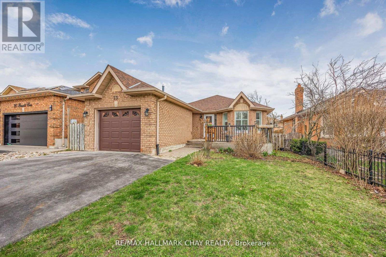 Barrie (west Bayfield), ON L4N6Z8,23 GRASETT CRESCENT