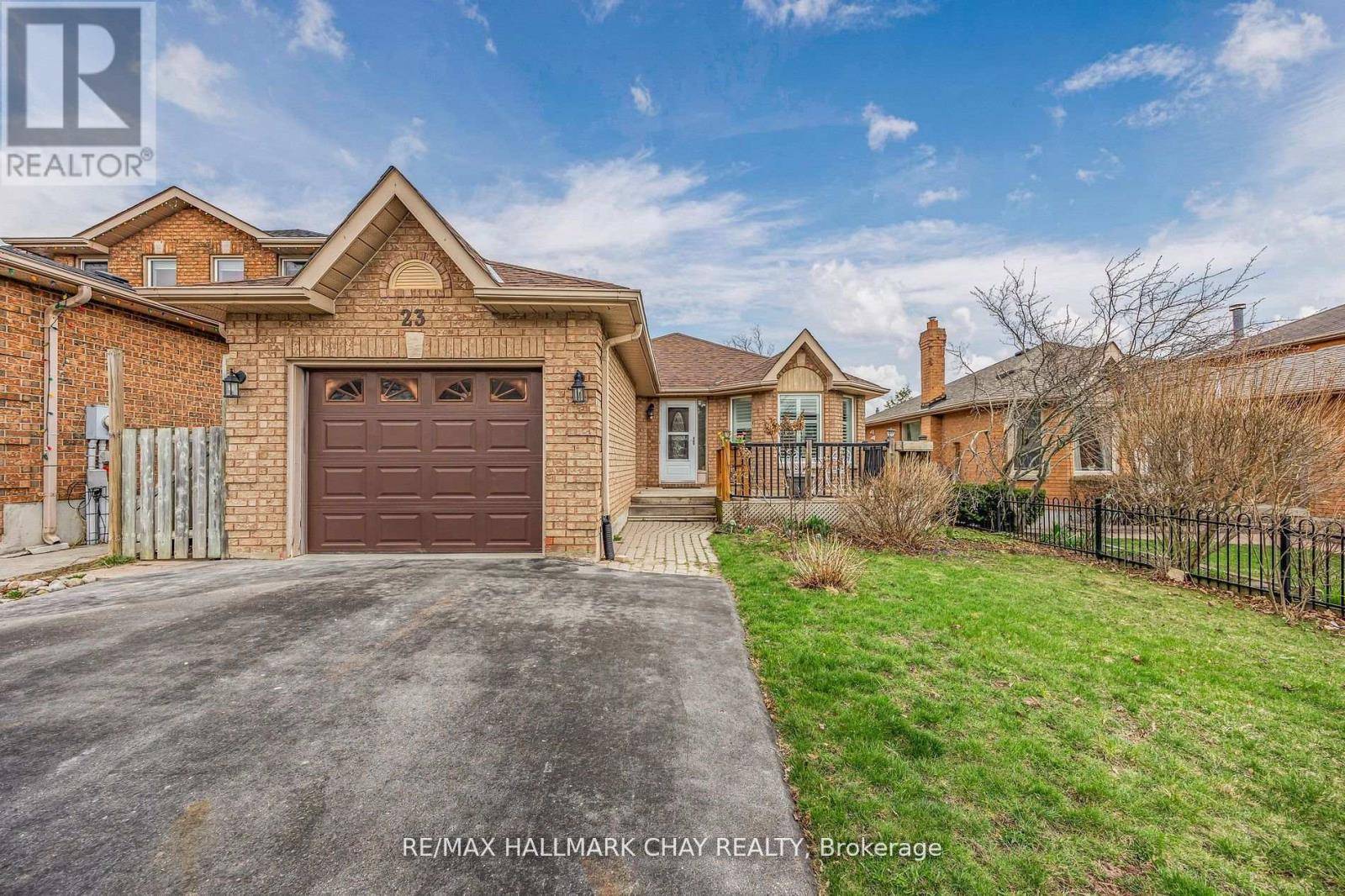 Barrie (west Bayfield), ON L4N6Z8,23 GRASETT CRESCENT
