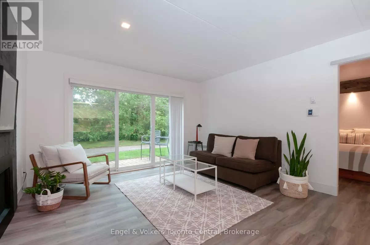 Collingwood, ON L9Y5B4,19 DAWSON DR #50