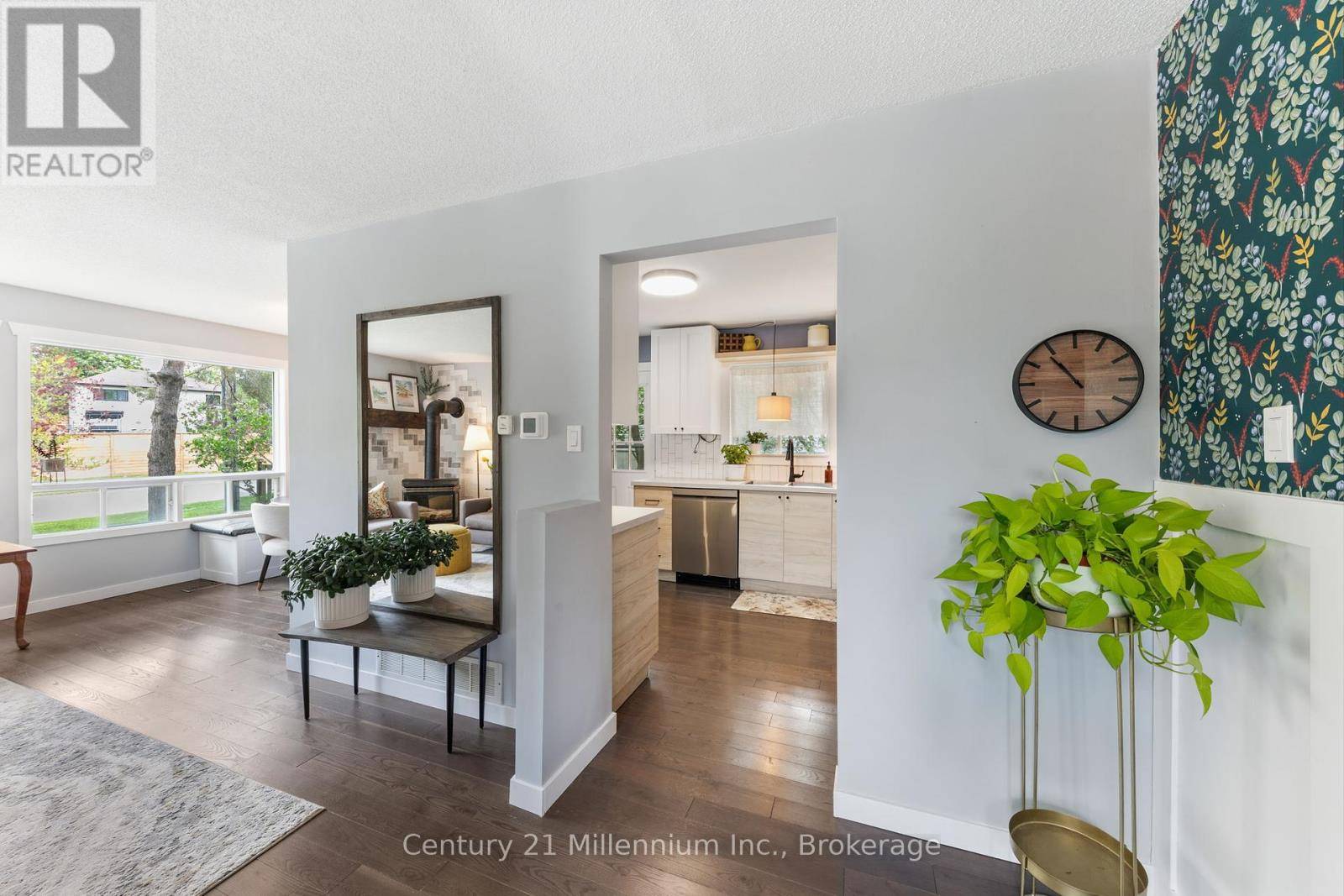 Wasaga Beach, ON L9Z2N5,108 ANSLEY ROAD