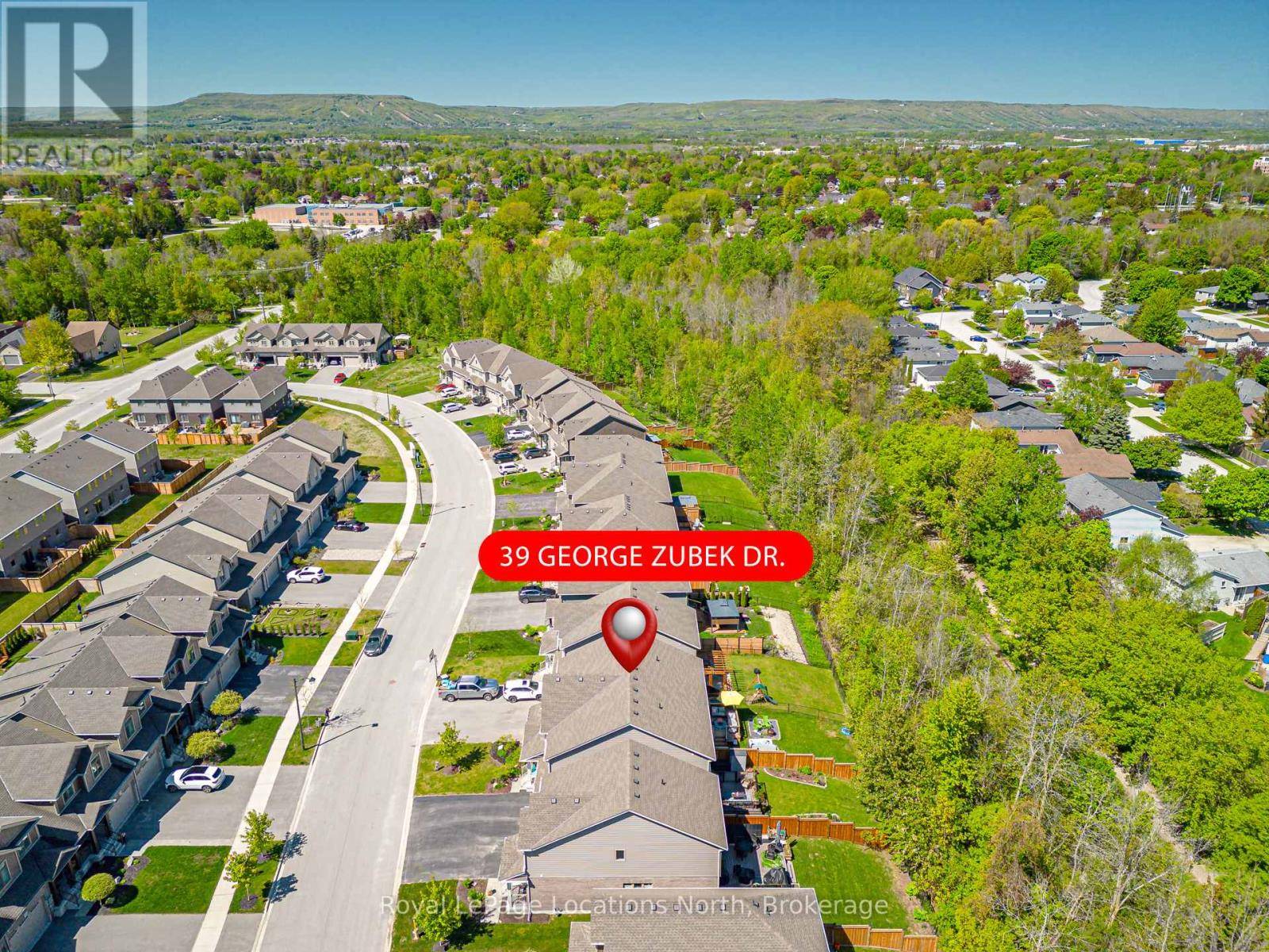 Collingwood, ON L9Y1M5,39 GEORGE ZUBEK DRIVE