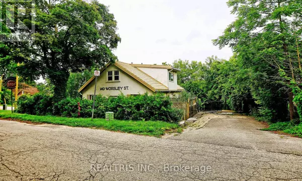 Barrie (city Centre), ON L4M1M3,149 WORSLEY STREET