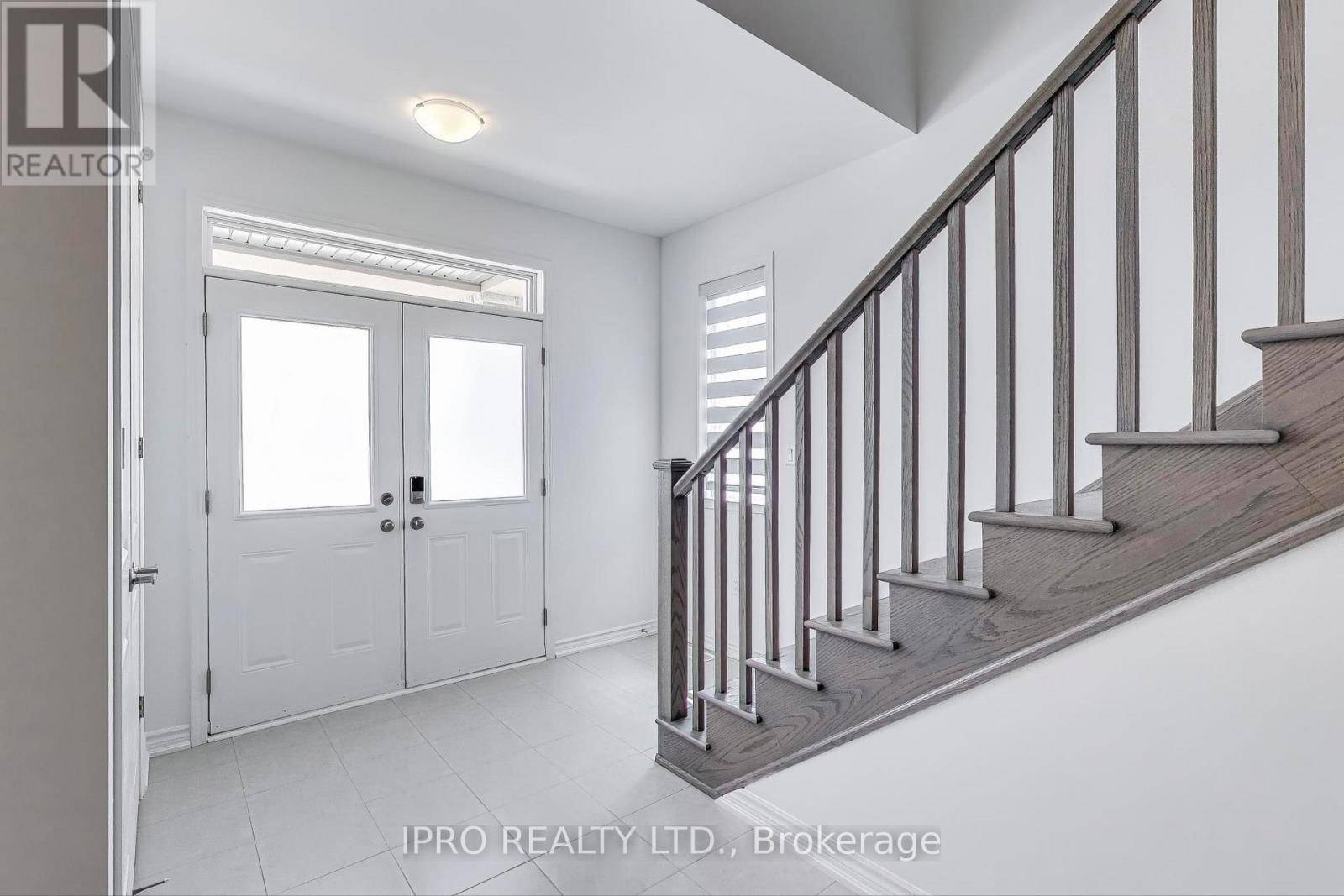 Barrie (painswick South), ON L9J1B2,54 YORKSHIRE DRIVE