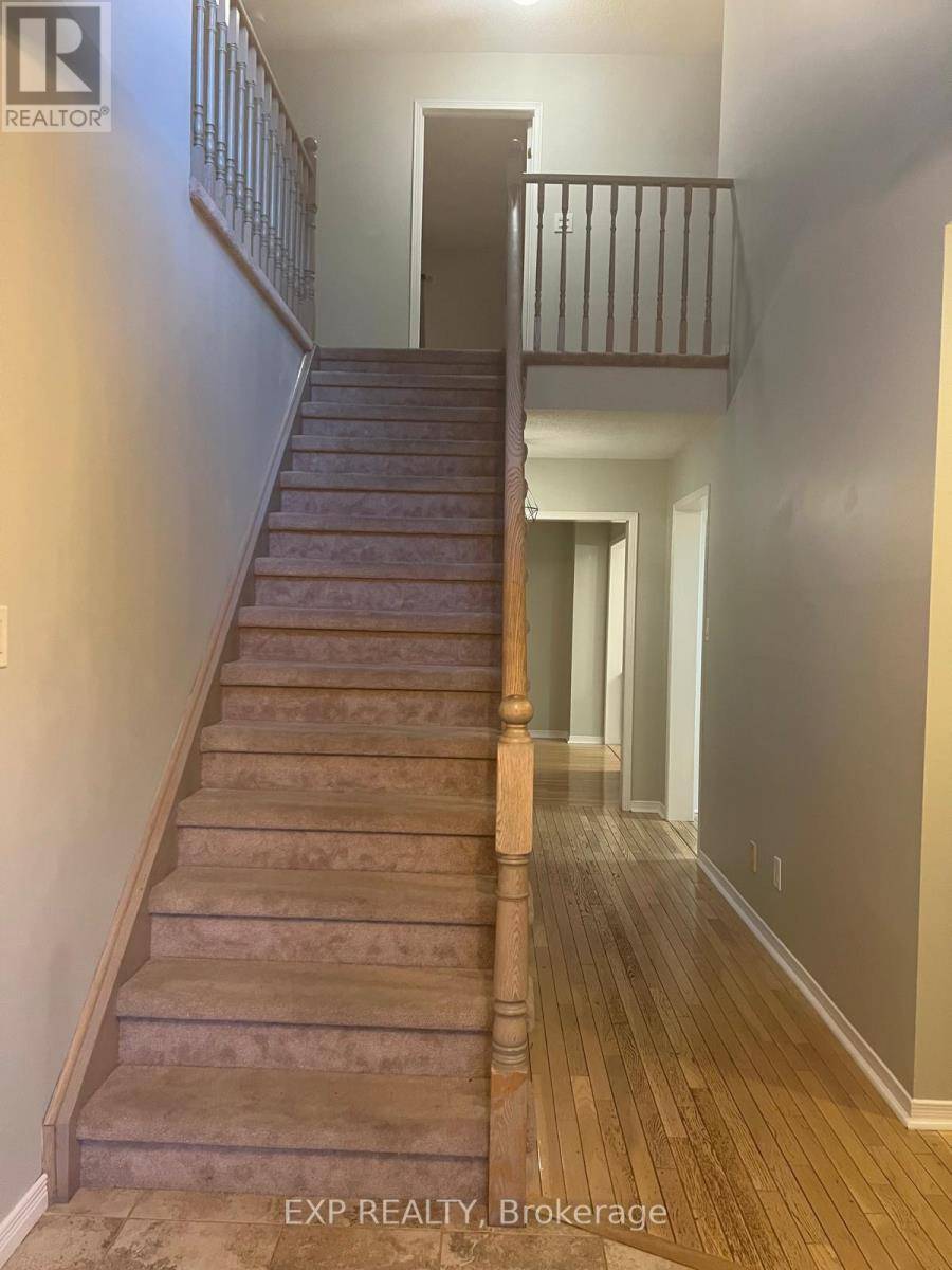 Barrie (letitia Heights), ON L4N6K8,62 Gibbon DR #Main