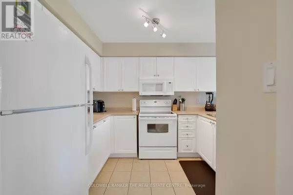 Barrie (painswick South), ON L4N0H4,430 Mapleview DR East #34