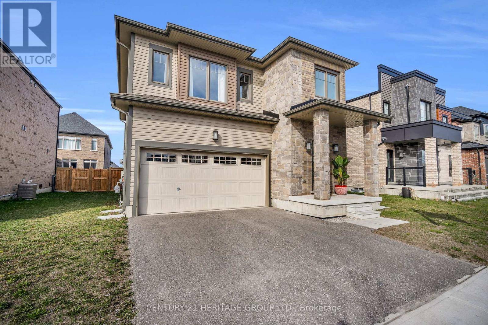 Barrie (holly), ON L9J0J1,13 MABERN STREET