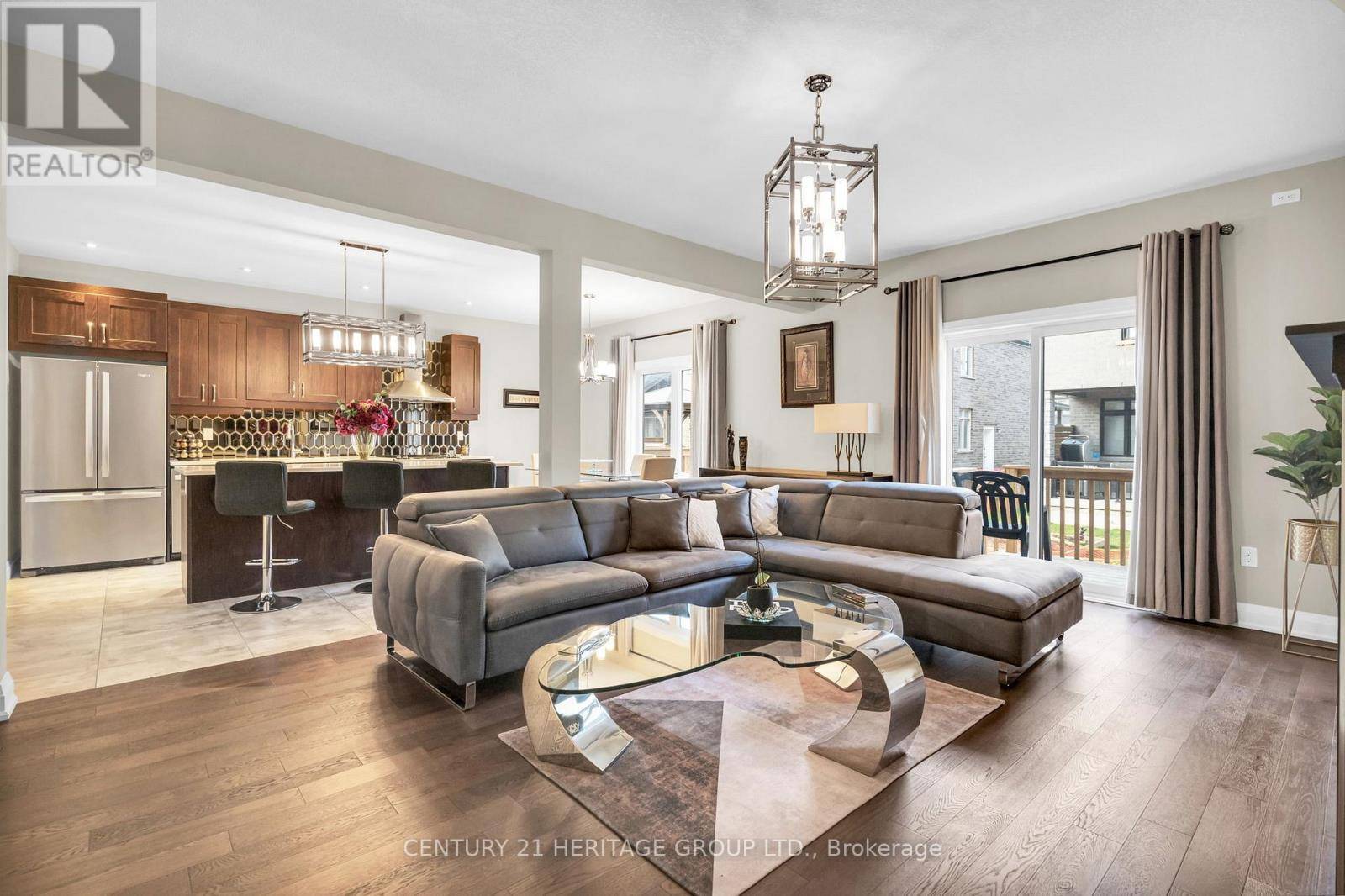 13 MABERN STREET, Barrie (holly), ON L9J0J1