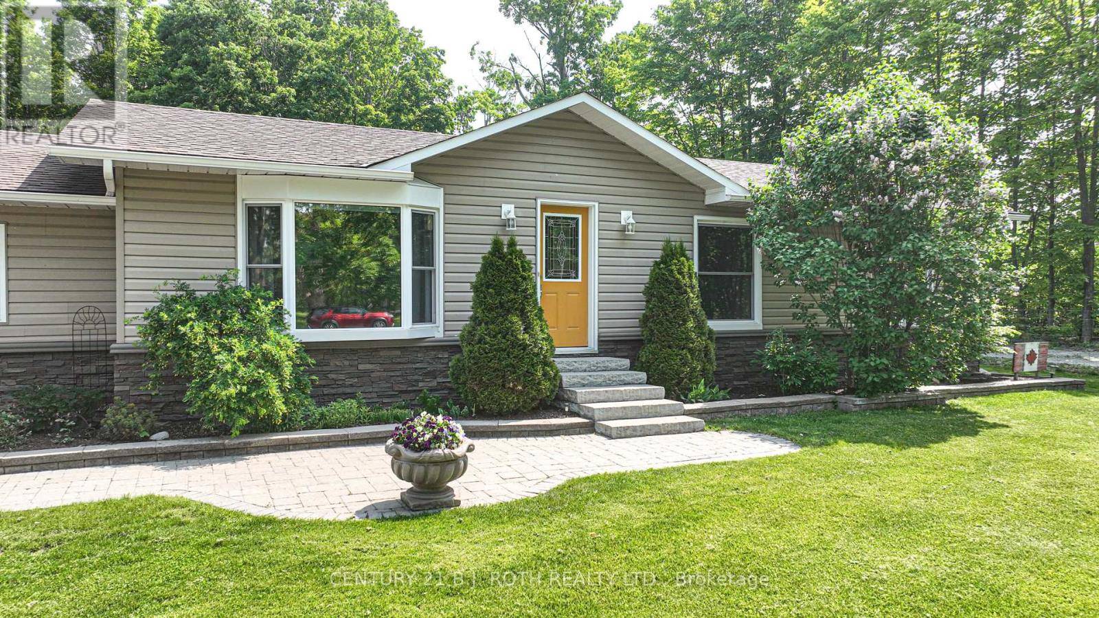Oro-medonte (prices Corners), ON L3V0J9,141 BASS LINE