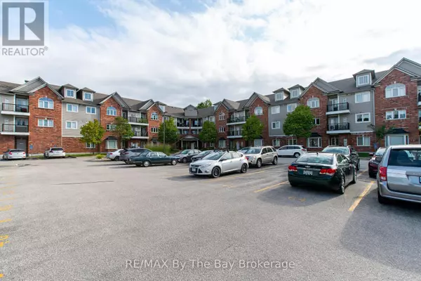 16 Westbury RD #211, Wasaga Beach, ON L9Z0B8