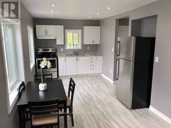 Barrie (sanford), ON L4N2J7,UNITS 1 + 2 + COACH HOUSE - 12 DUFFERIN STREET