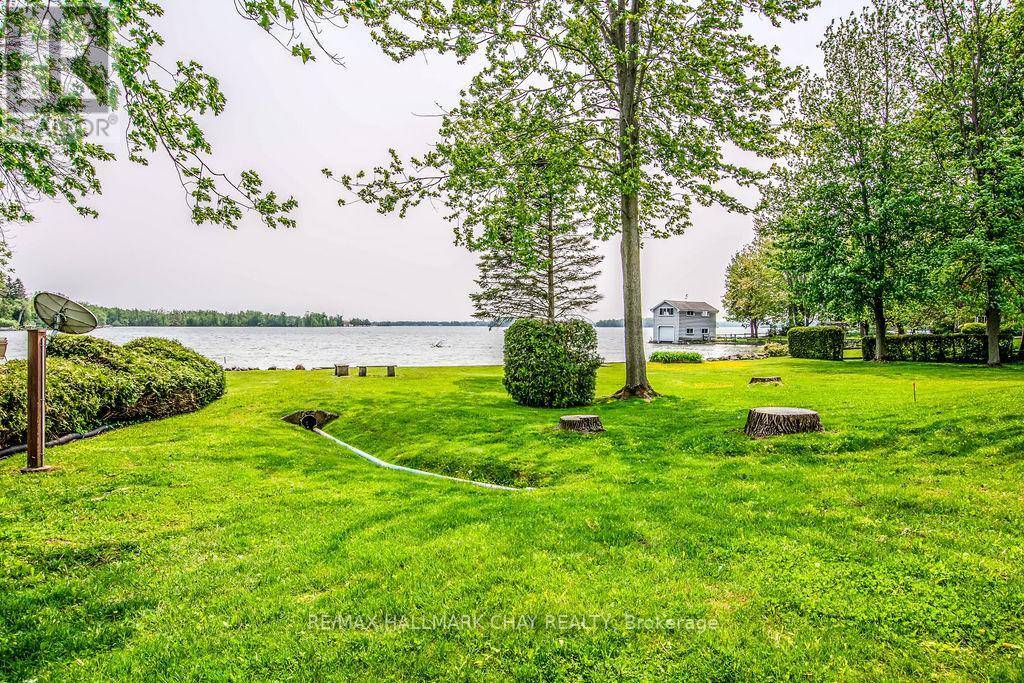 Ramara, ON L0K1L0,5566 GRAY'S BAY ROAD