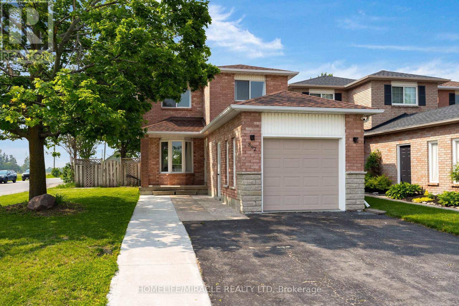 Barrie (northwest), ON L4N7M9,392 LIVINGSTONE STREET W