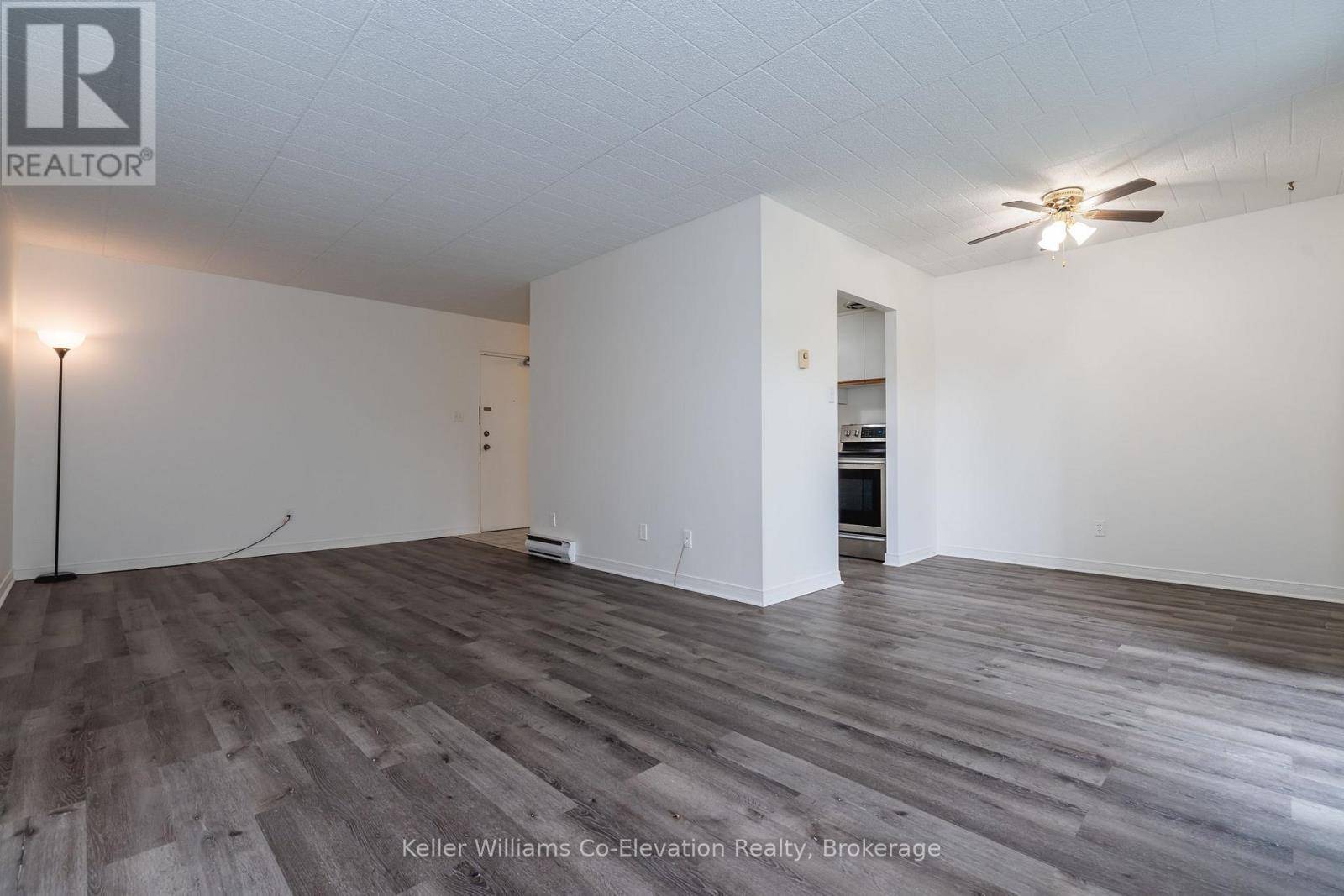 Collingwood, ON L9Y2C8,184 Eighth ST #203