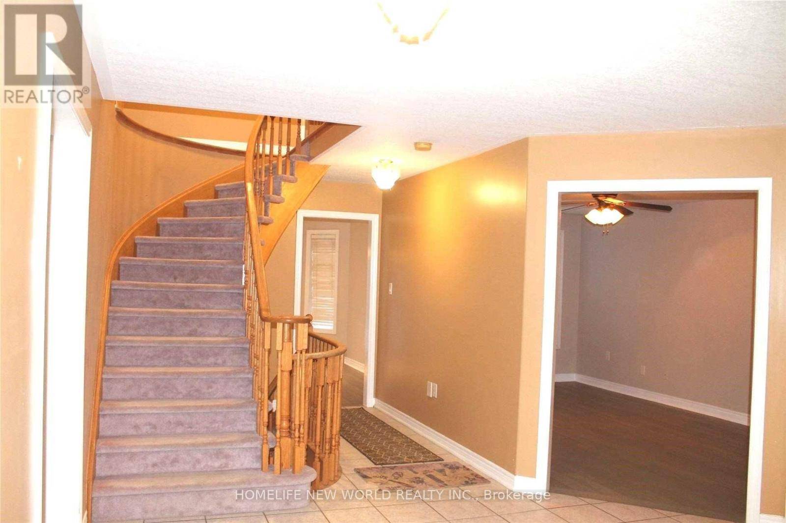 Barrie (holly), ON L4N8H5,102 EMMS DRIVE