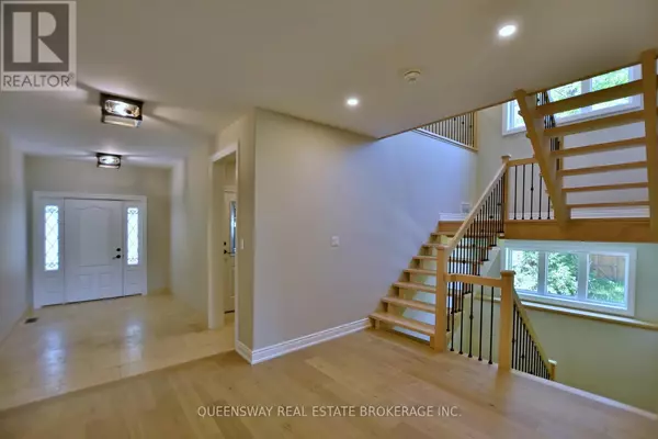 Wasaga Beach, ON L9Z1K9,1852 RIVER ROAD W