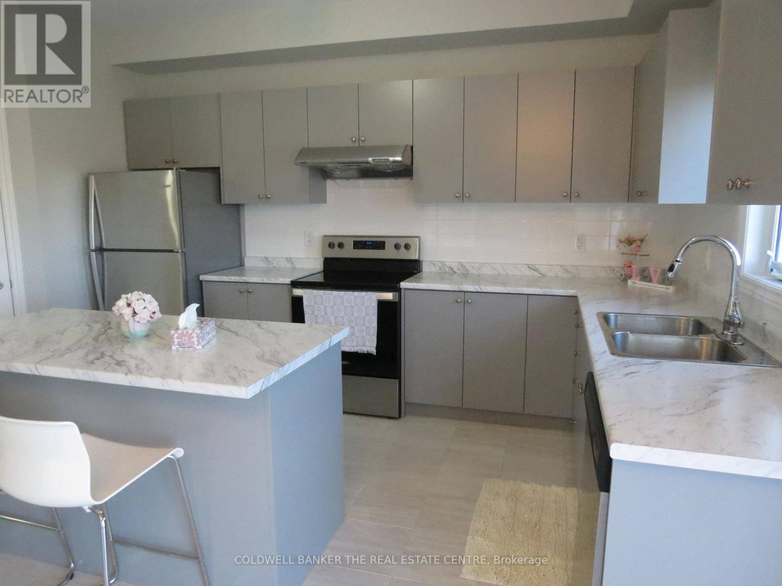 Springwater, ON L0L1P0,53 ALLENWOOD ROAD