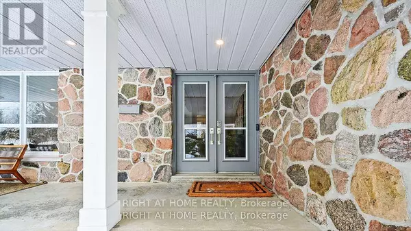 Barrie (codrington), ON L4M4N6,127 PUGET STREET
