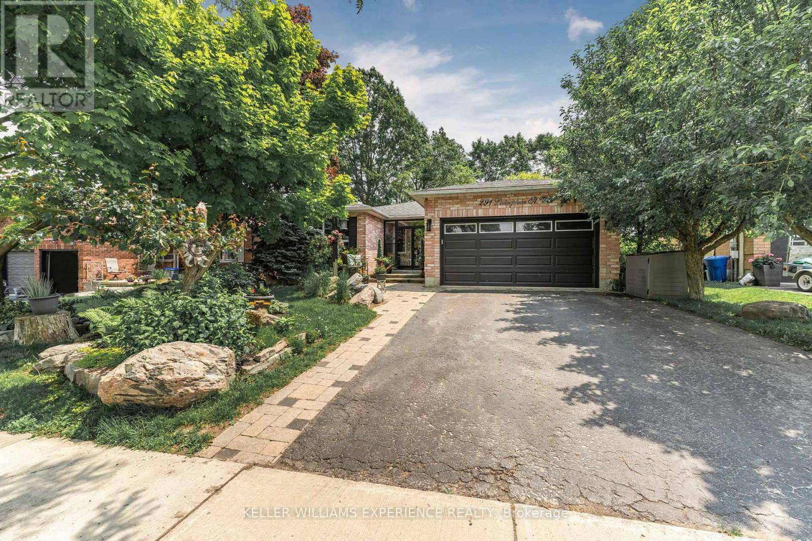 Barrie (northwest), ON L4N7A9,291 LIVINGSTONE STREET W