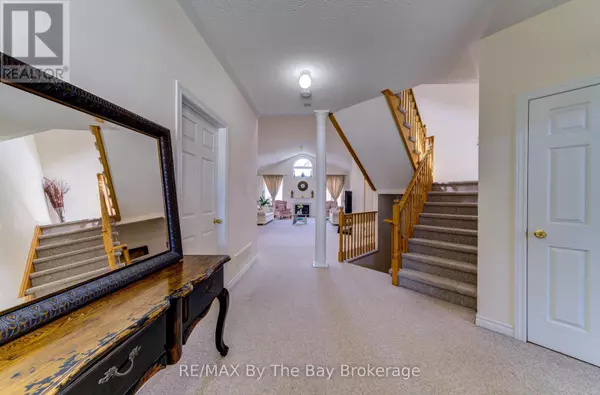 Collingwood, ON L9Y4Z8,14 SURFSIDE CRESCENT S