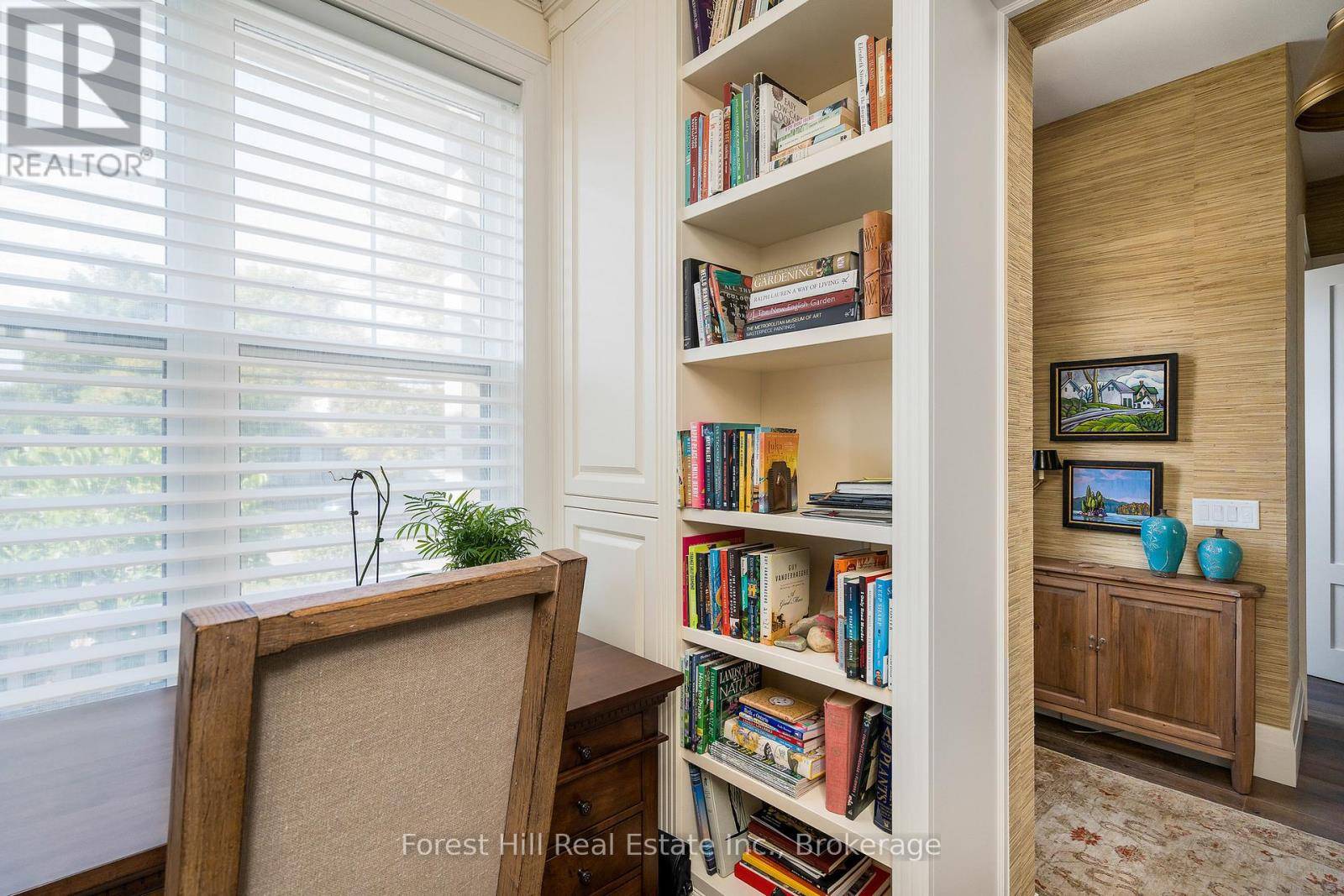 Collingwood, ON L9Y2T2,97 BEECH STREET