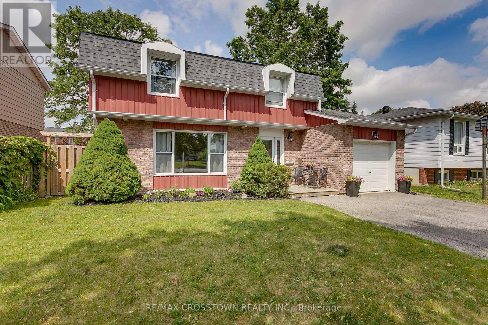 Barrie (allandale Heights), ON L4N4L5,122 MARSHALL STREET