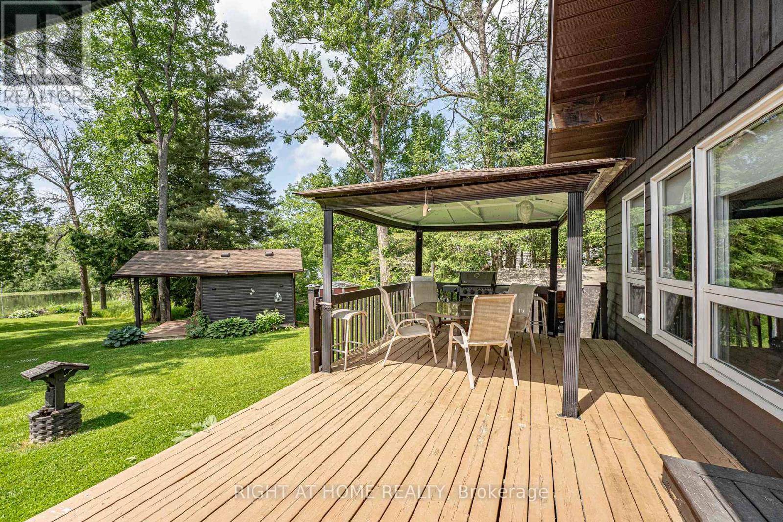 Severn, ON L0K2B0,5171 SEVERN PINES CRESCENT