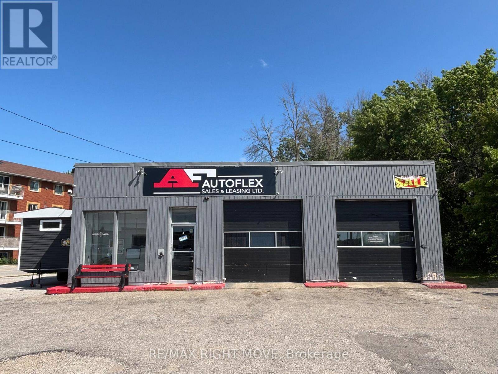 131 ATHERLEY ROAD, Orillia, ON L3V1N4