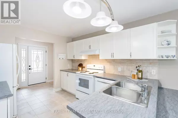 Penetanguishene, ON L9M1K3,11 COPELAND STREET