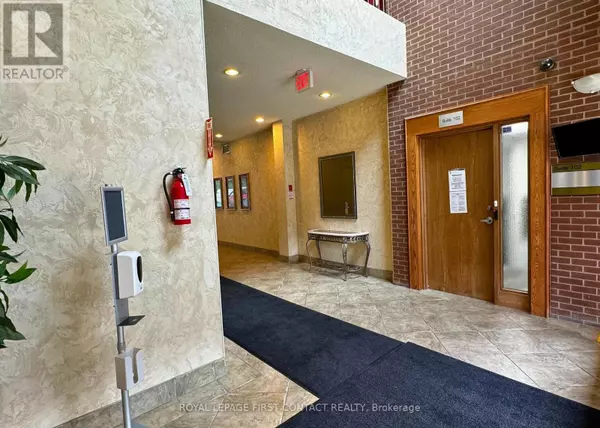 Barrie (city Centre), ON L4M3B3,135 Bayfield ST #102