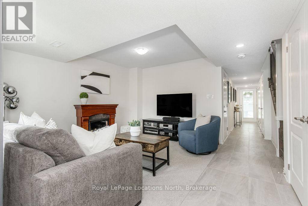 Wasaga Beach, ON L9Z0K1,14 ABBY DRIVE