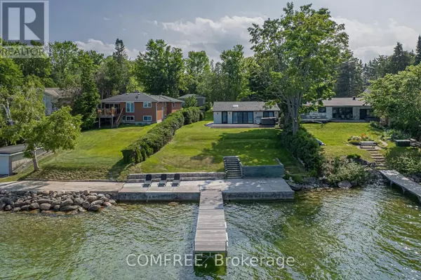 Oro-medonte, ON L3V0R8,901 WOODLAND DRIVE